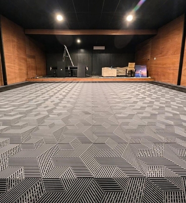 3D 인트로킹 비닐 바닥 타일 차고 0.7 인치 두께 ASTM D2047