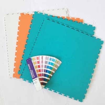 텍스처 된 PVC 융합 차고 타일 6.5mm 반 UV 반 노화 반 충격