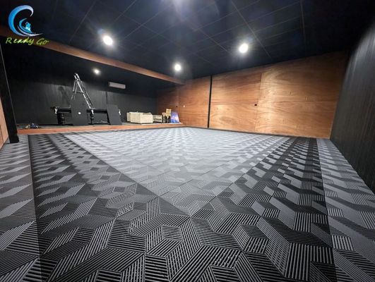 검은색 융합 차고 타일 15.75 X 15.75 인치 및 로딩 용량 25